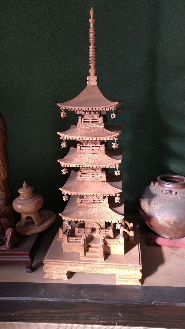 五重の塔(大理石)