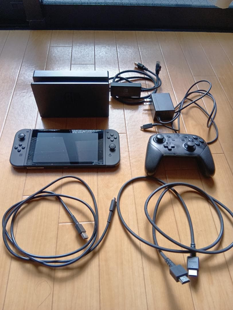 Nintendo switch本体セット + プロコントローラー【動作確認済】