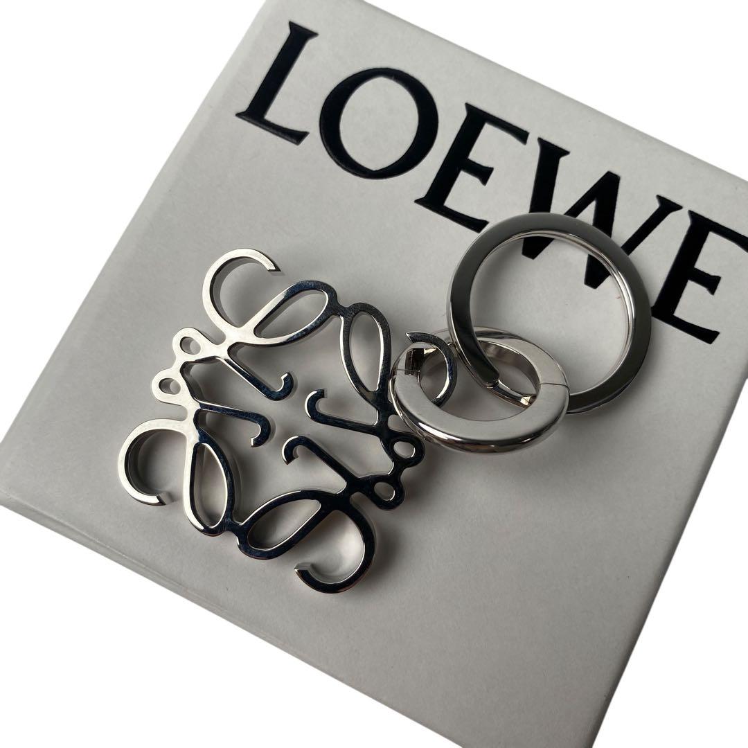 美品 ロエベ LOEWE アナグラム キーホルダー キーリング.