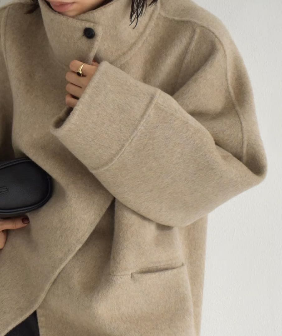 cizatto シザット　ベージュ コート ウール