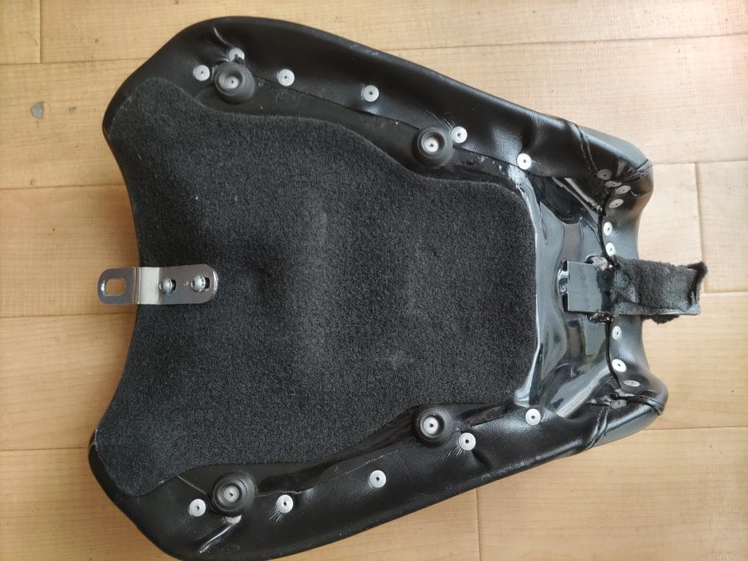 Le Pera ラペラ スポーツスターシングルシート