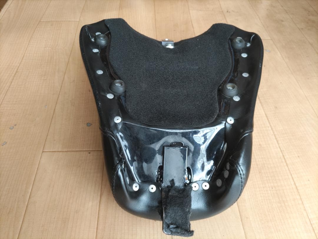 Le Pera ラペラ スポーツスターシングルシート