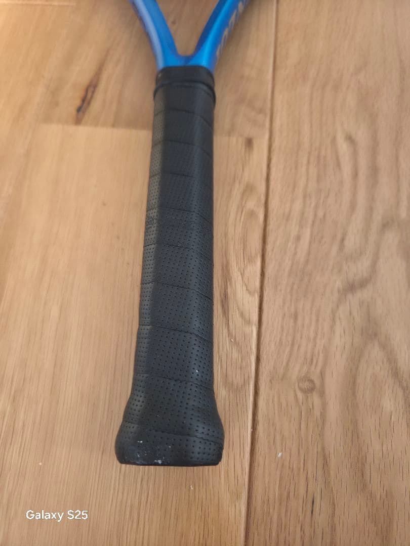 ダンロップ　 FX500Is　テニスラケット グリップ2