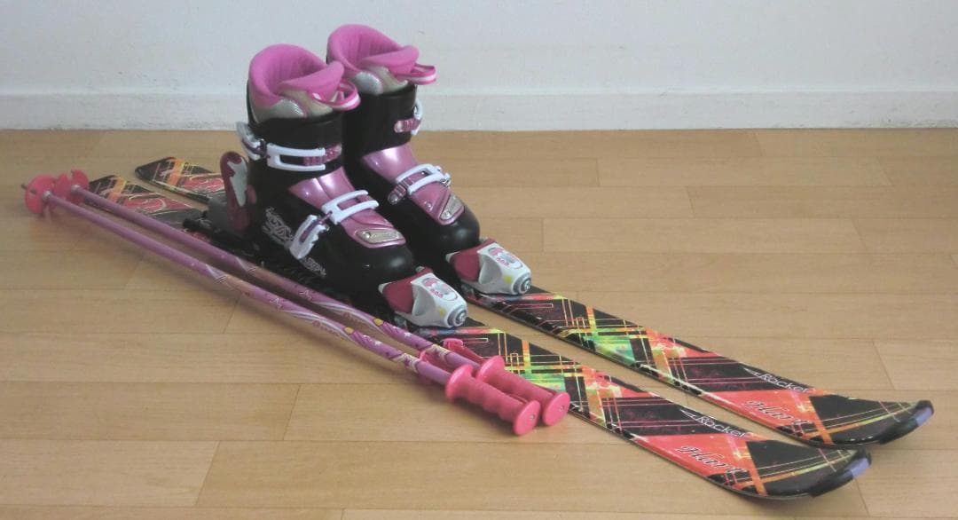 ■■送料無料■ハート■子供用スキー4点セット■板120靴22■WAX■女の子■■