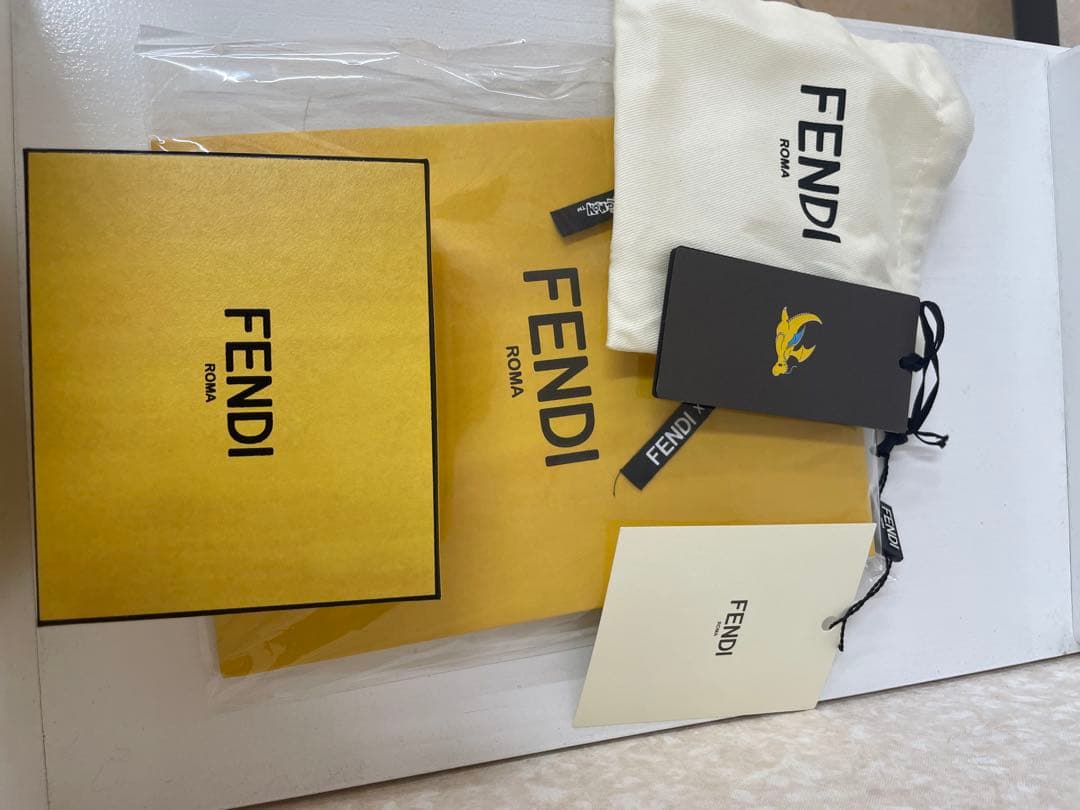 Fendi × Pokémon × fragment カイリュー財布