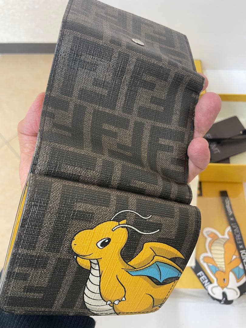 Fendi × Pokémon × fragment カイリュー財布