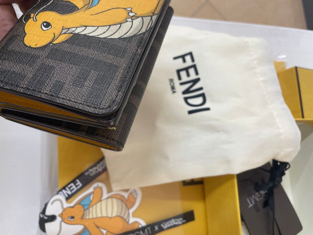 Fendi × Pokémon × fragment カイリュー財布