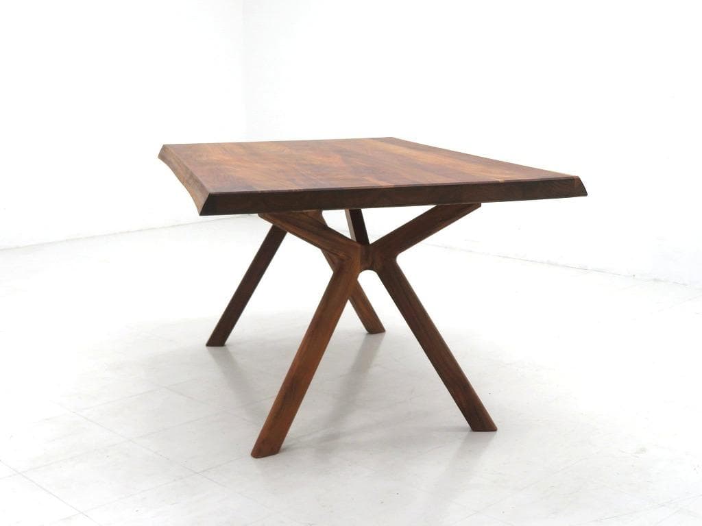 展示品　カリモク　ウォールナット　無垢材　ダイニングテーブル　DW5000