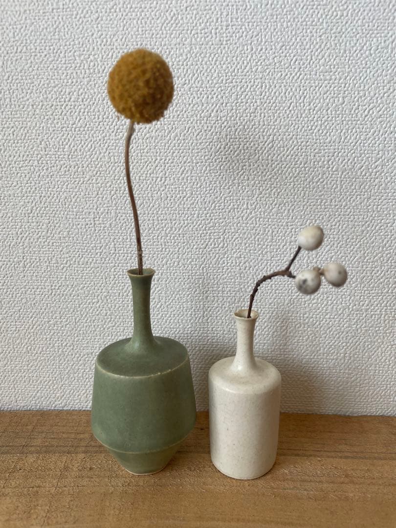 和田麻美子さん　フラワーベース2点