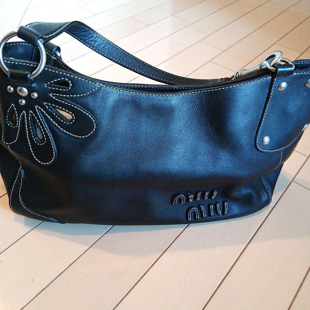 miumiu トートバッグ ブラック