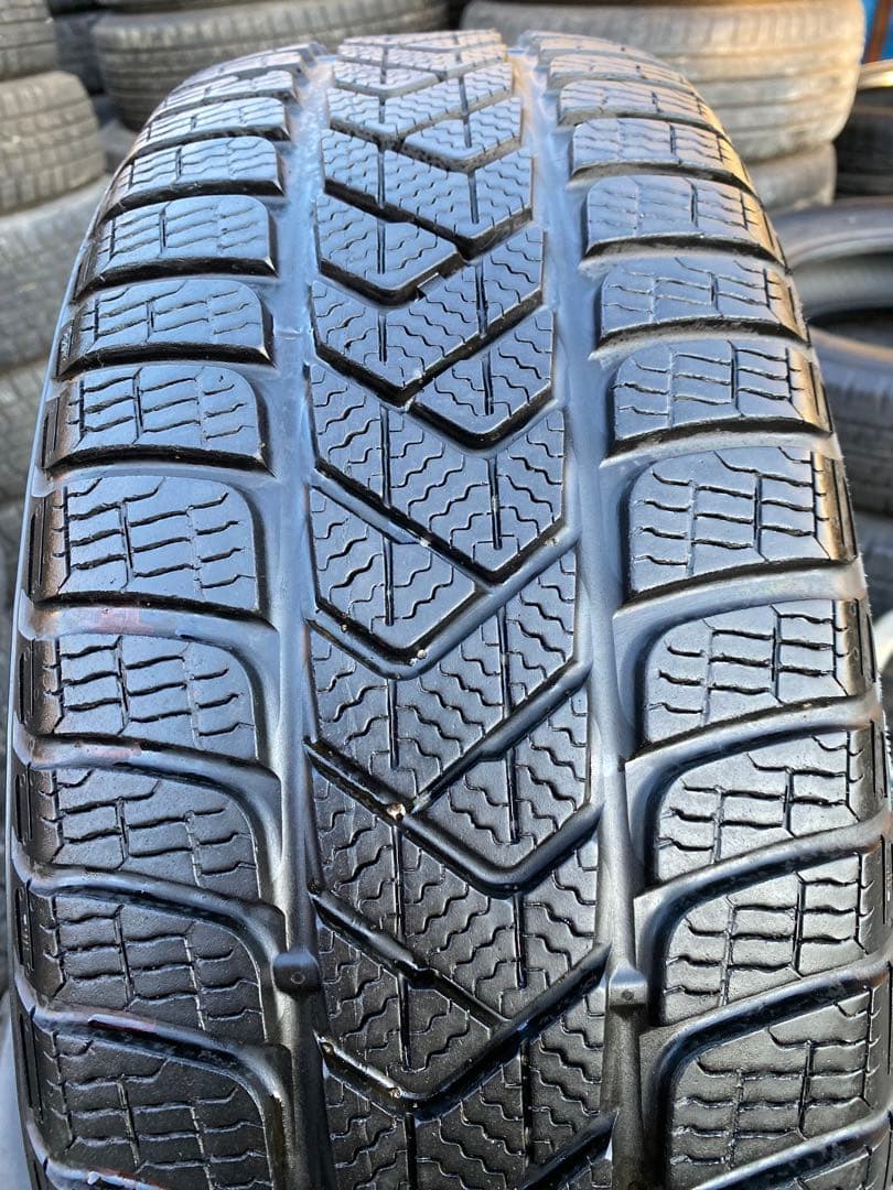 PIRELLI SOTTOZERO3 205/55/17 4本セット送料込み