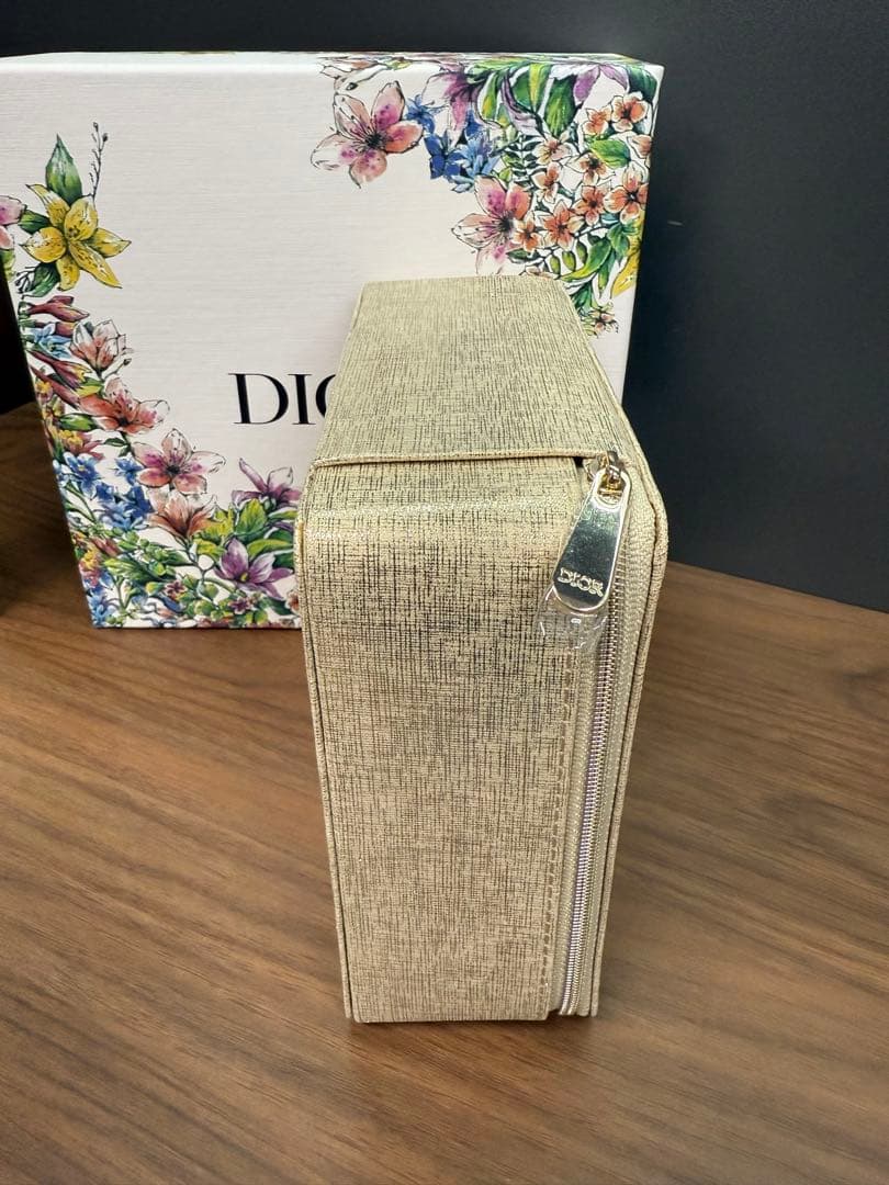 Dior プレステージ　ディスカバリーコフレ