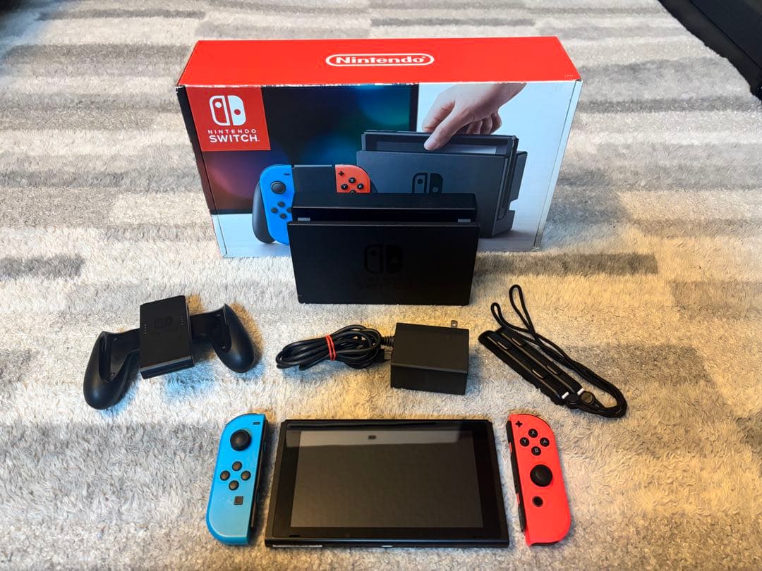 Nintendo Switch 本体 赤/青 付属品有