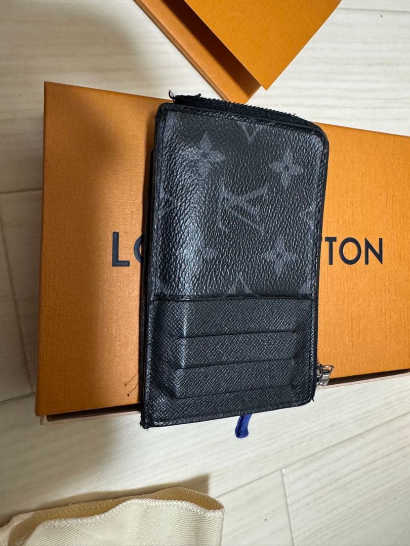 LOUIS VUITTON ハイブリッド・ウォレット