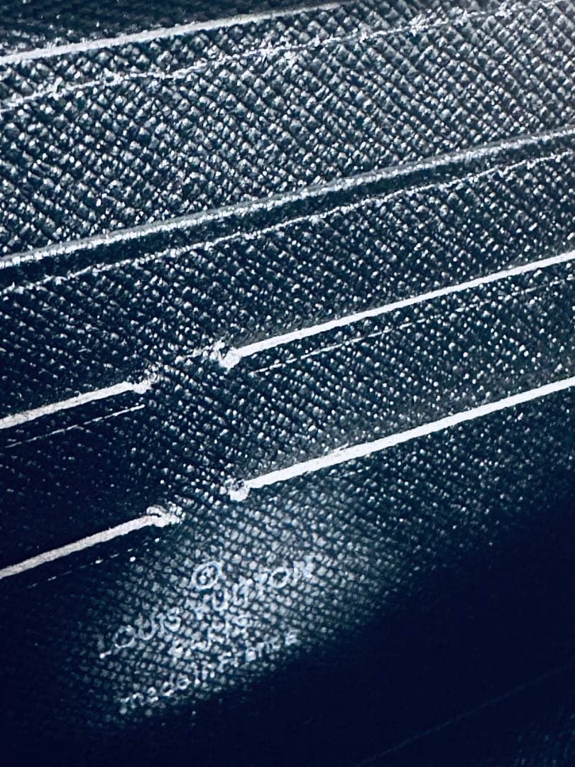 LOUIS VUITTON 白黒モノグラム 長財布 メンレディース兼用 激レア✨