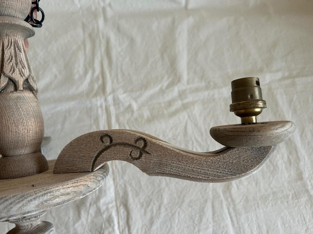 フランスアンティーク　木製シャンデリア　３灯　シャビー　店舗什器