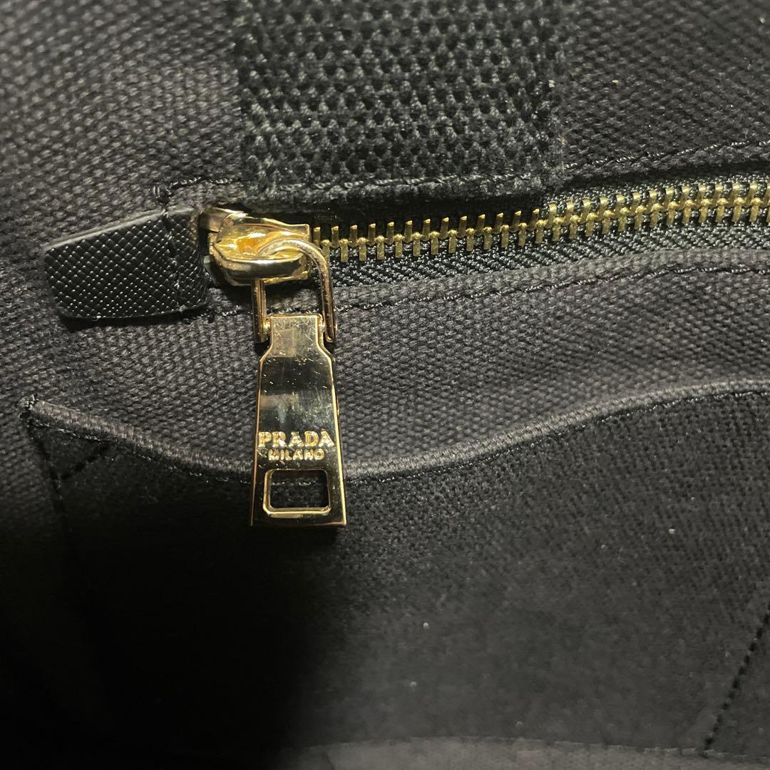 PRADA ブラック 黒 カナパ M