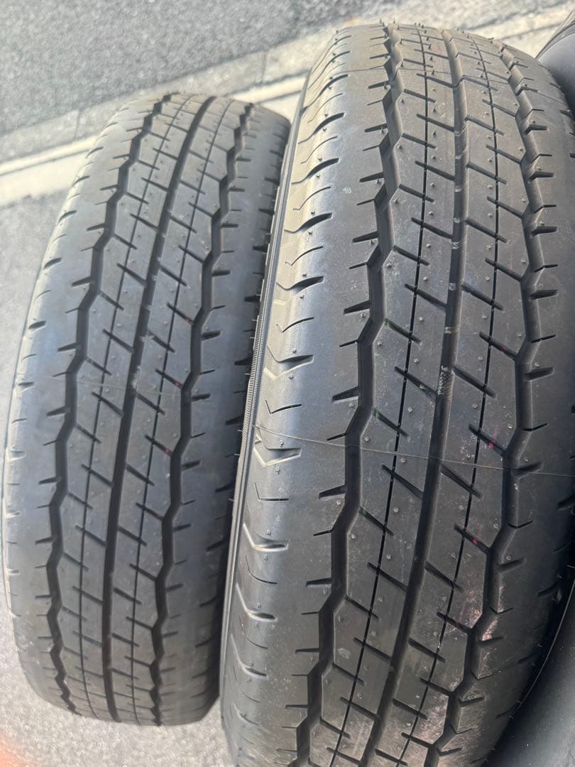 DUNLOP SP 175 15インチタイヤ 4本セット