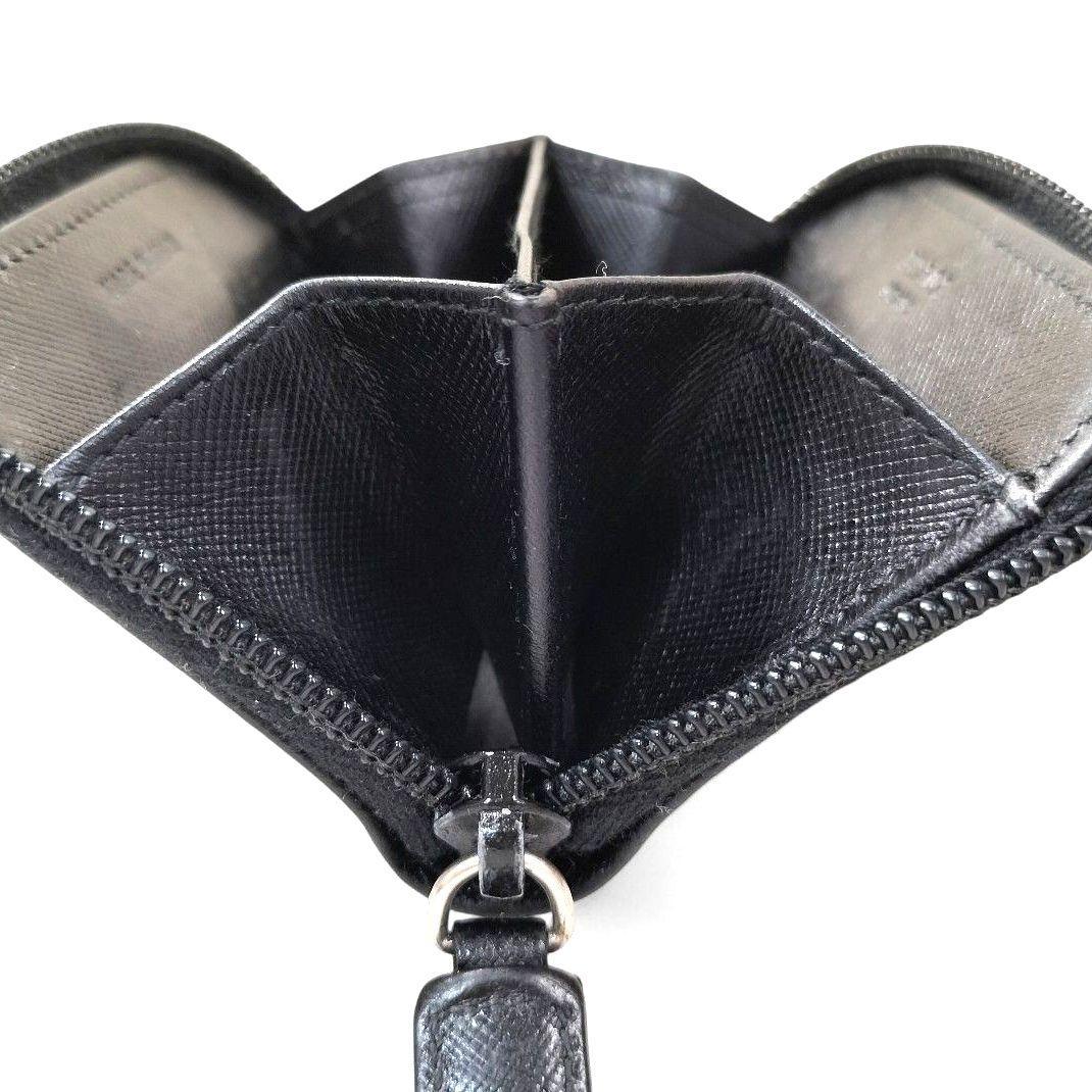 ケース サフィアーノ ラウンドファスナー 小銭入れ プラダ 三角ロゴ