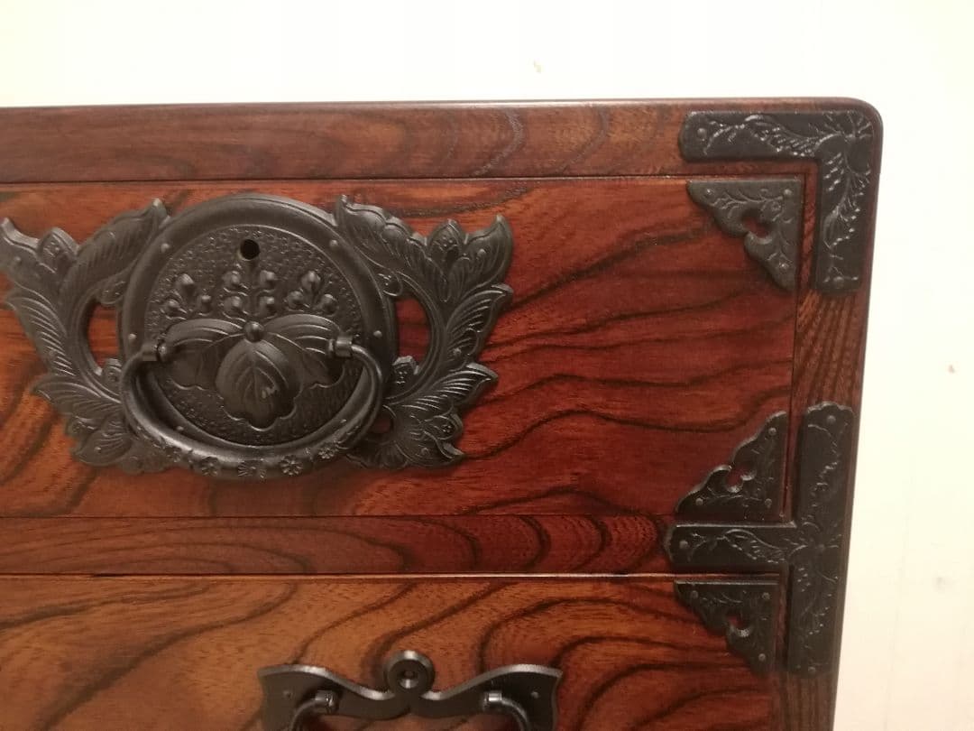 極美品 モデルルーム展示品 岩谷堂箪笥 豪華欅材 鋳鉄金具