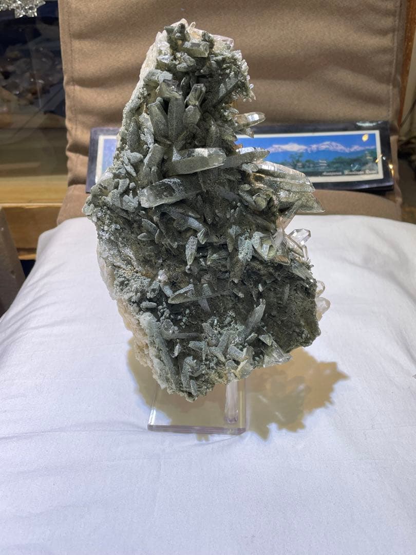 ヒマラヤ水晶　ガネーシュヒマール産　クラスター