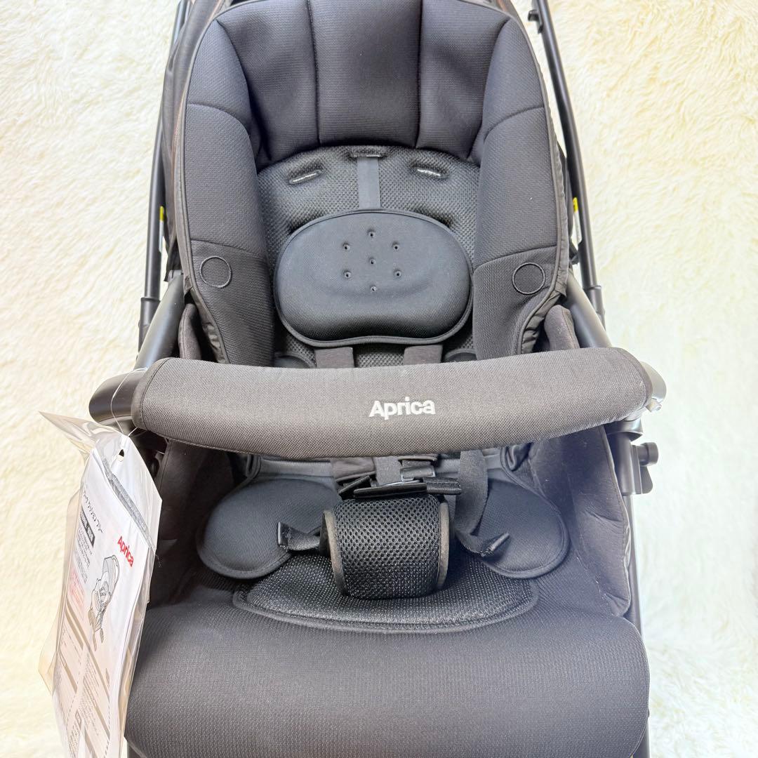 美品 Aprica ラクーナクッションフリー上位モデル