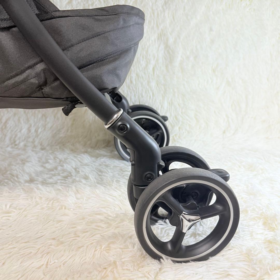 美品 Aprica ラクーナクッションフリー上位モデル