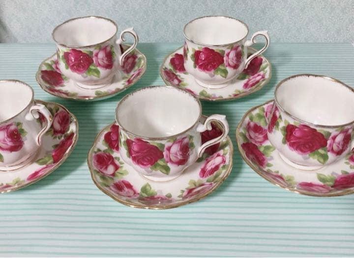 オールドイングリッシュローズ　ロイヤルアルバート