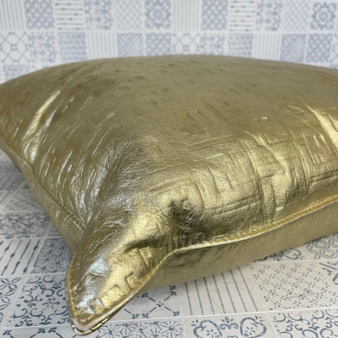 FENDI フェンディ　ゴールド　クッション　インテリア