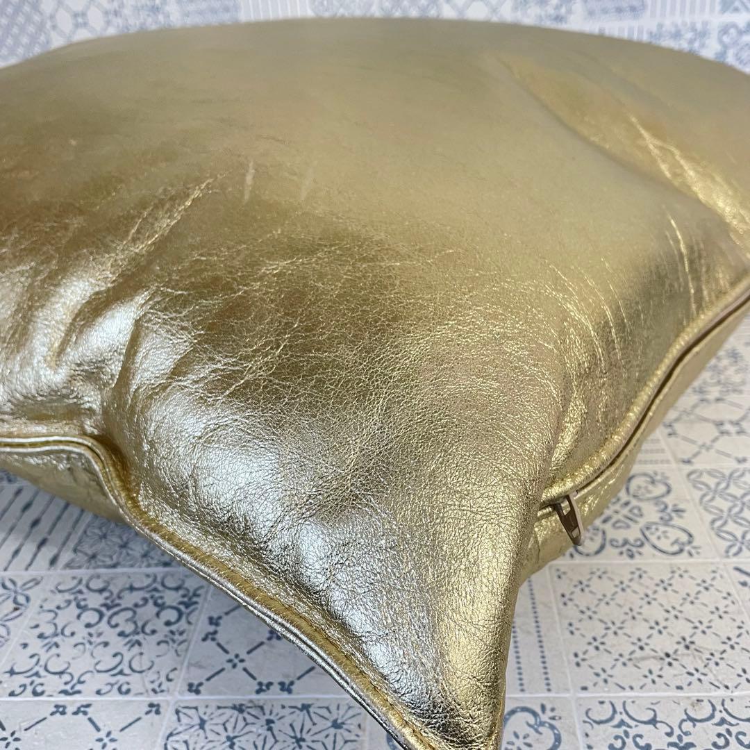 FENDI フェンディ　ゴールド　クッション　インテリア