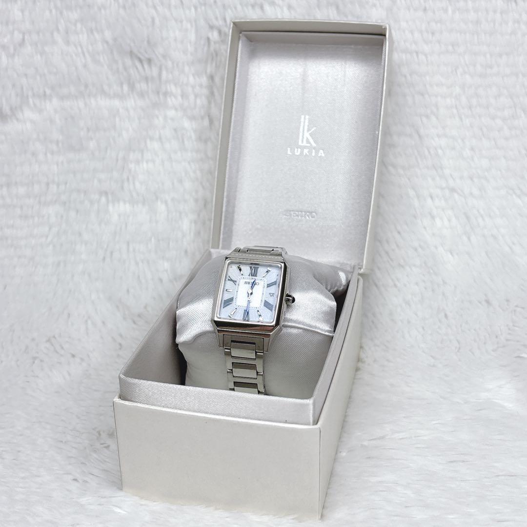 SEIKO LUKIA セイコー ルキア シルバー ソーラー 腕時計