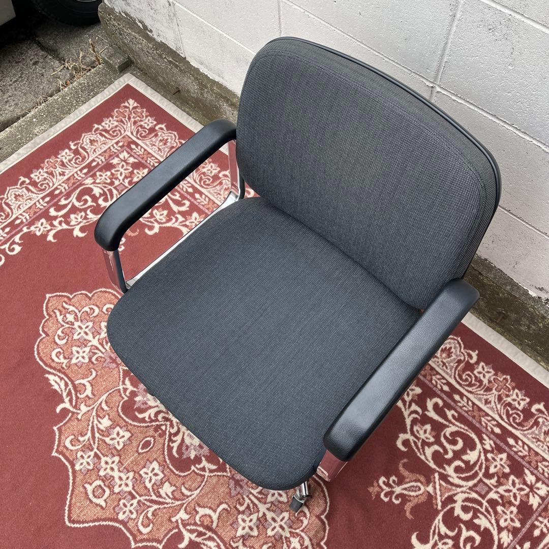 インダストリアル工業系◾️ PLUS キャスター付き アームチェア デスクチェア