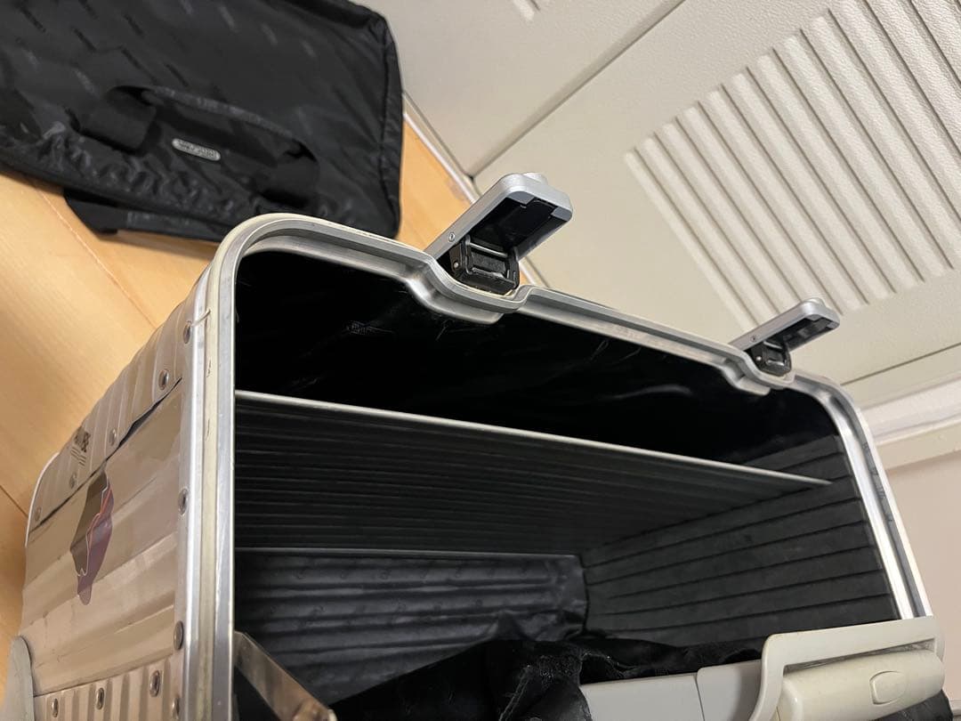 マ*ズ様 RIMOWA リモア ORIGINAL PILOT キャリーケース ド