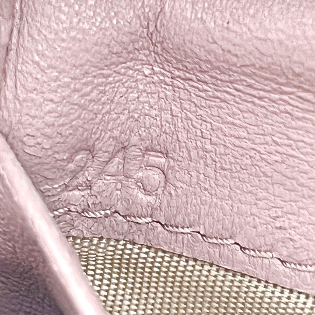 miumiu マテラッセ くすみピンク 二つ折り財布 箱付　0204-②