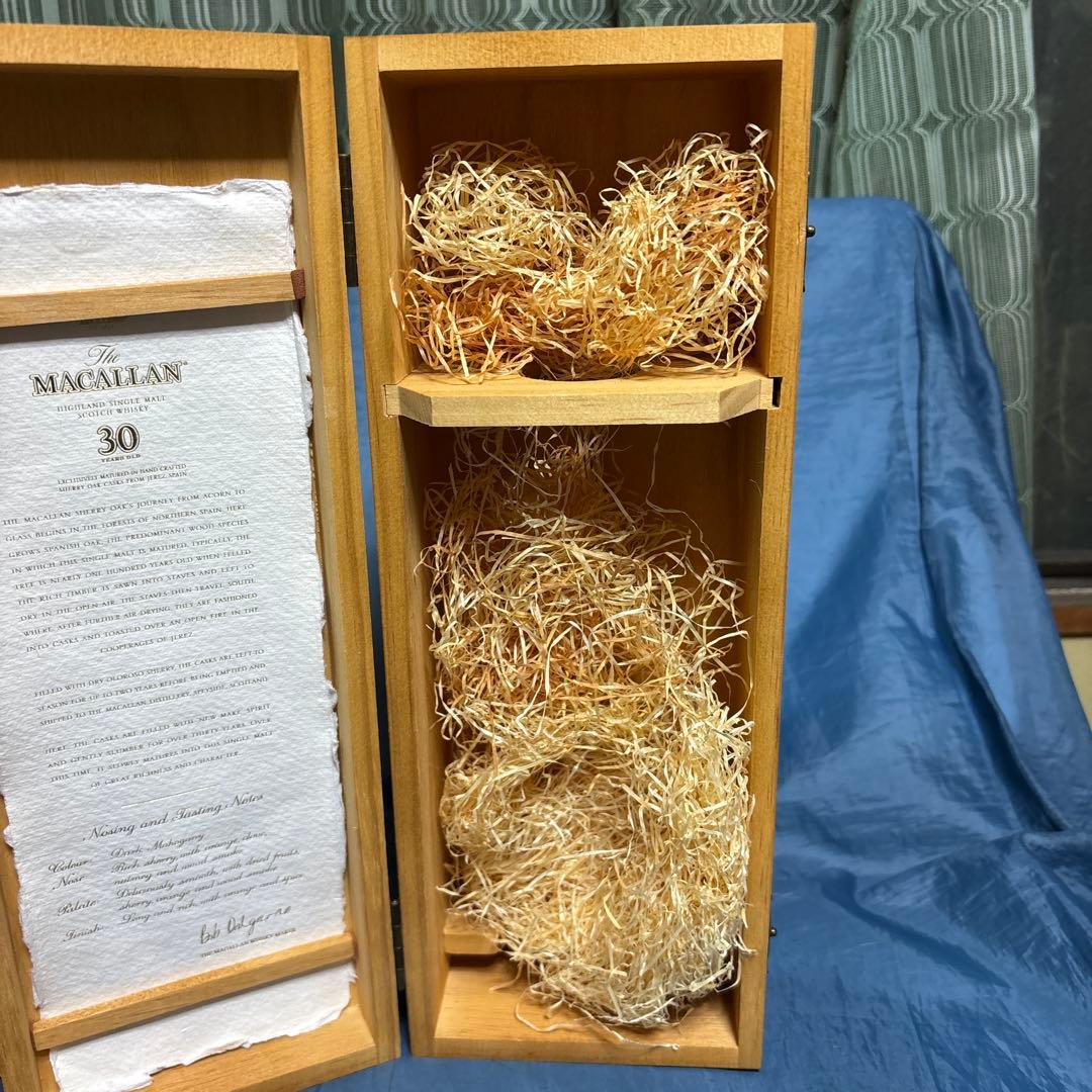 空箱　マッカラン 30年 空箱