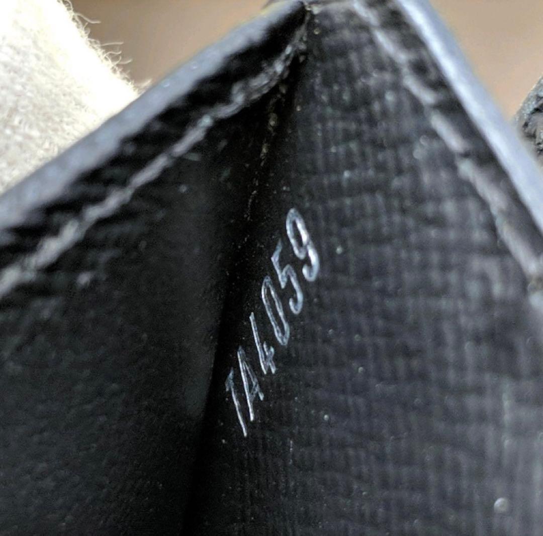 ルイヴィトン エピ ジョイ 二つ折り財布 黒 大人気　クリスマス