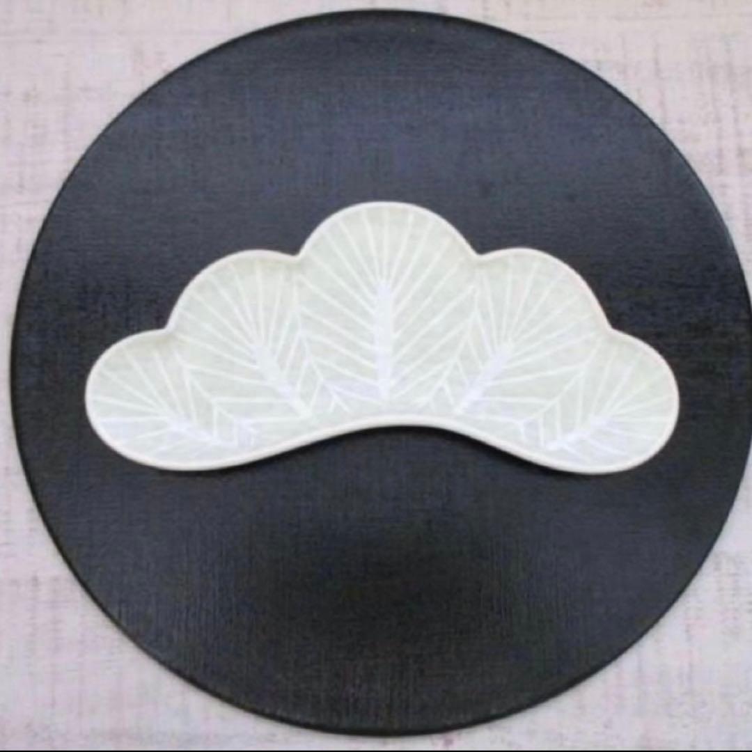 【新品】【大人気】有田焼幸楽窯　錦銀松葉形前菜皿3枚セット　縁起物