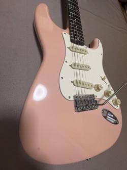 SQUIER AFFINITY ストラトキャスターモデル　シェルピンク