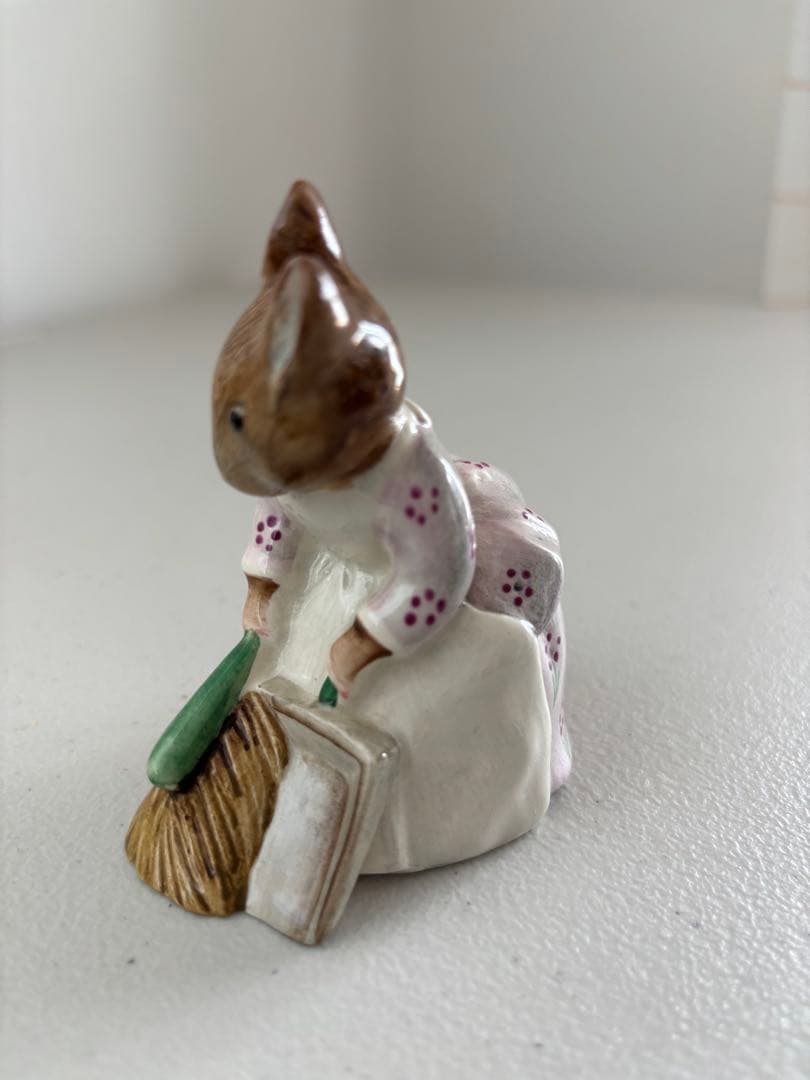 稀少品、Beswick社　ピーターラビットのフィグリン　4体まとめて！