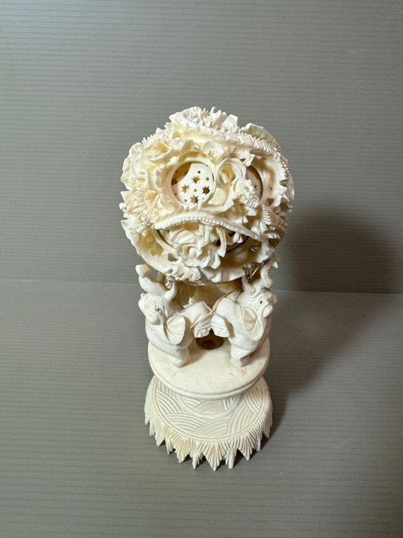 2736 中国美術 天球 多層球　龍の置物 象の置物 精密彫刻　工芸品