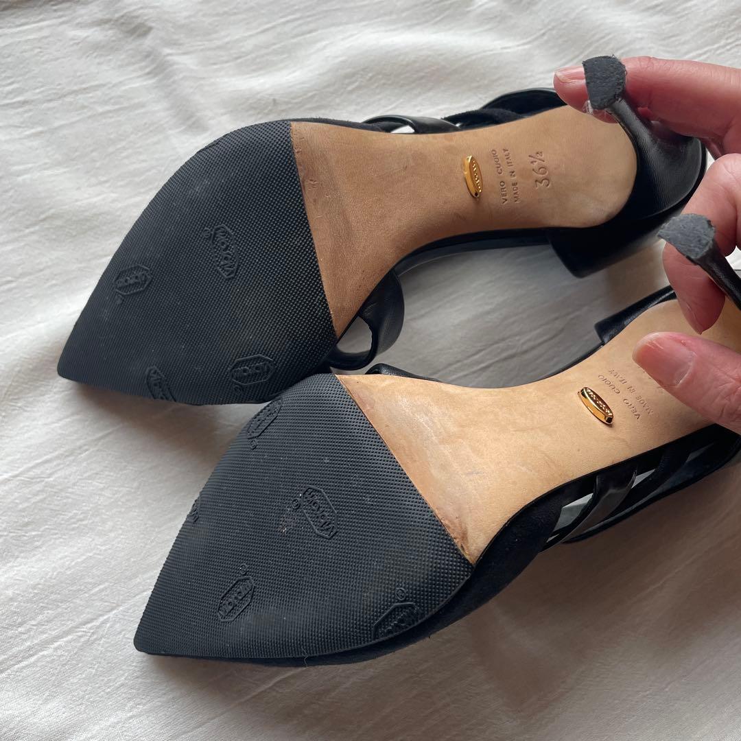 セルジオロッシ　ブラックポインテッドトゥ　ハイヒール　黒　エレガント　ブラック