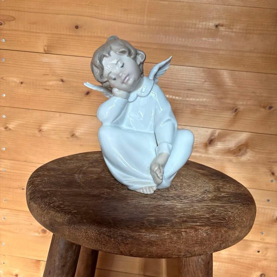 リヤドロ　スペイン　ポーセリン 夢見る天使 4961 置物