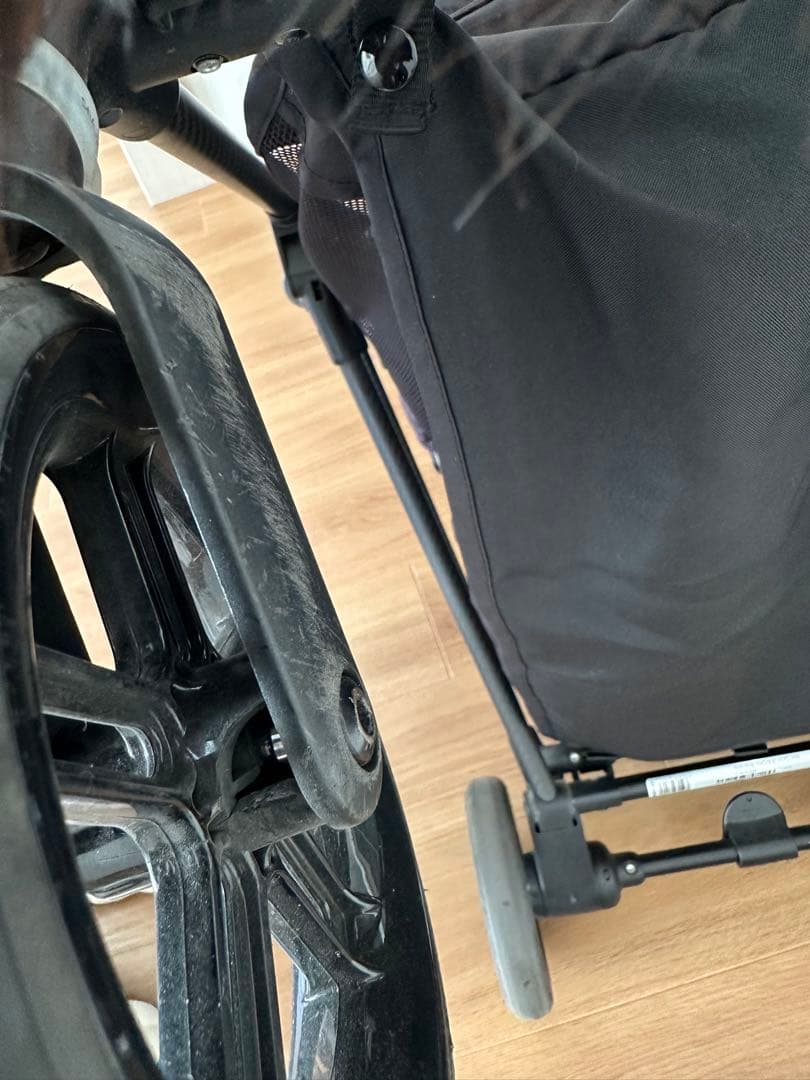 サイベックス メリオカーボン コットンホワイト（車輪に欠けあり）