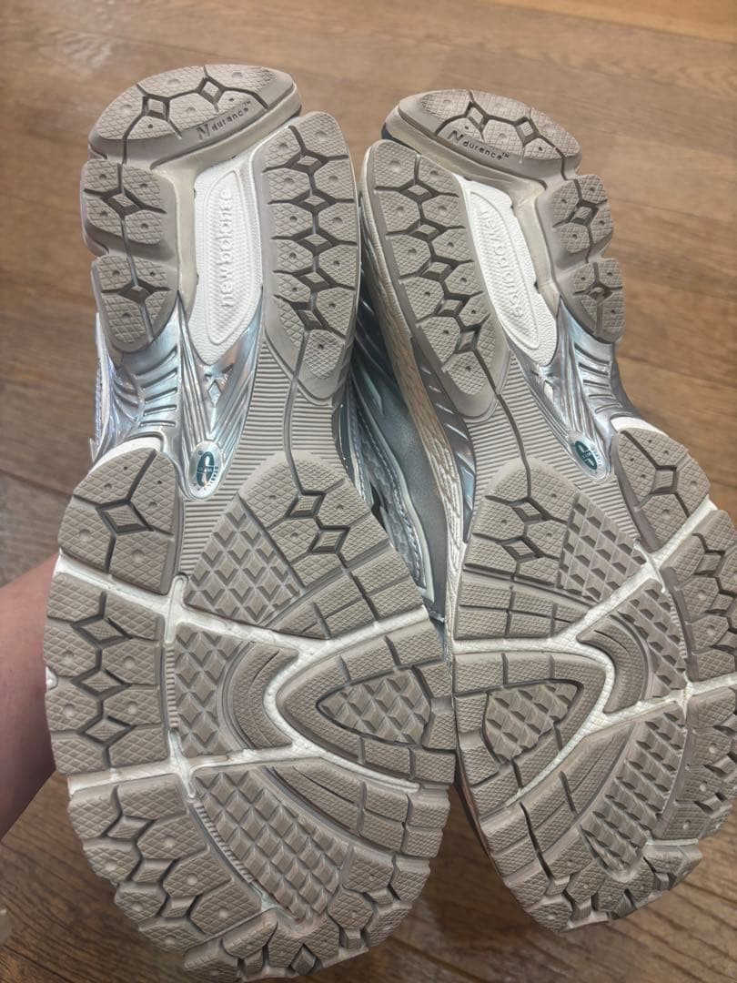 【美品】New Balance M1906REE 24cm