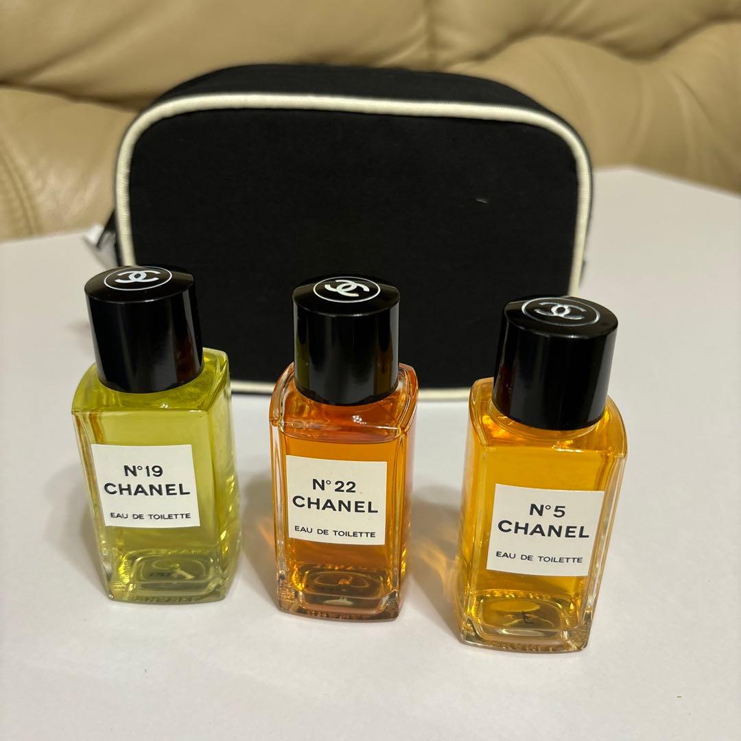 CHANEL 香水SIGNATURE BAG No 5.19.22 シャネル