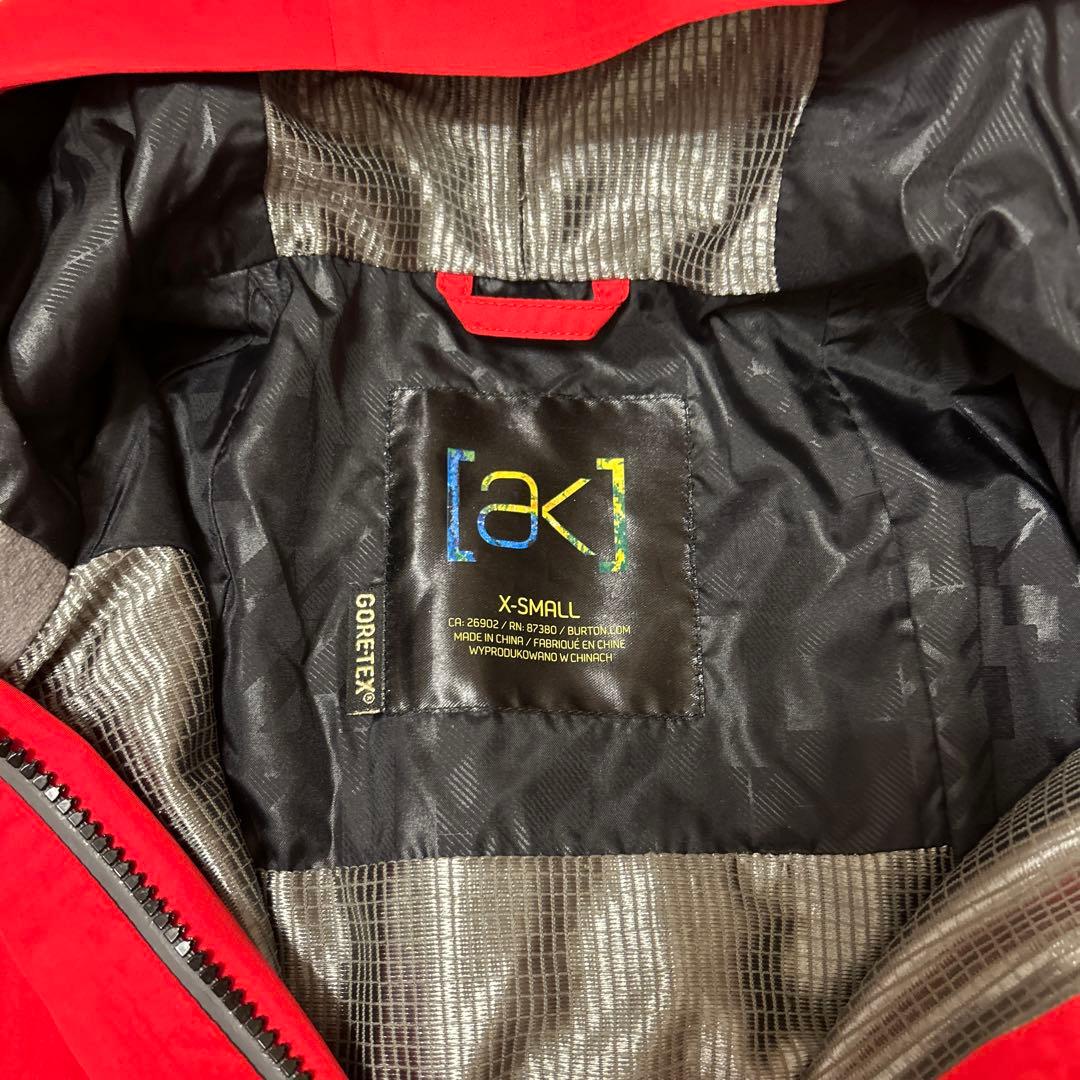 Burton ak X-small Goretex 上のみ
