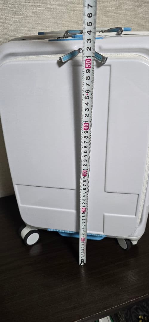 イノベーター スーツケース ice white 38リットル