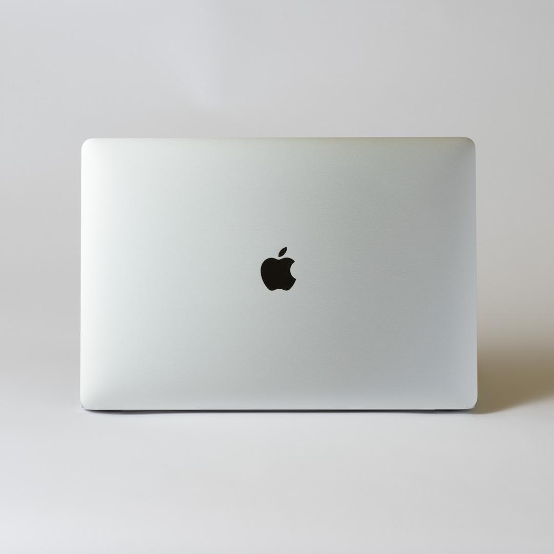 MacBook Pro 2016 15インチ i7 16GB 512GB US