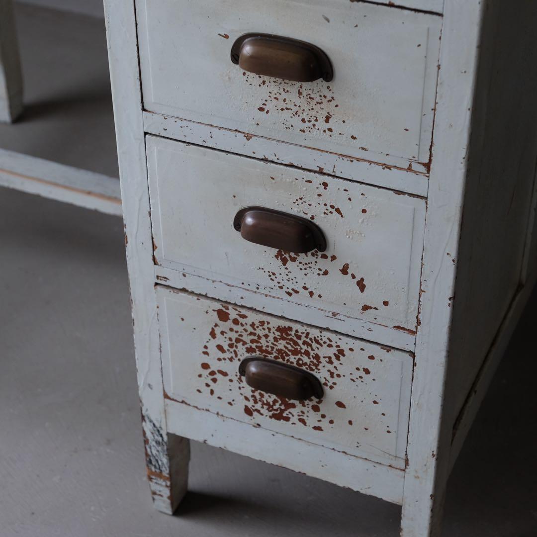 ホワイトペイント ６杯抽斗片袖机　デスク 引き出し シャビー アンティーク