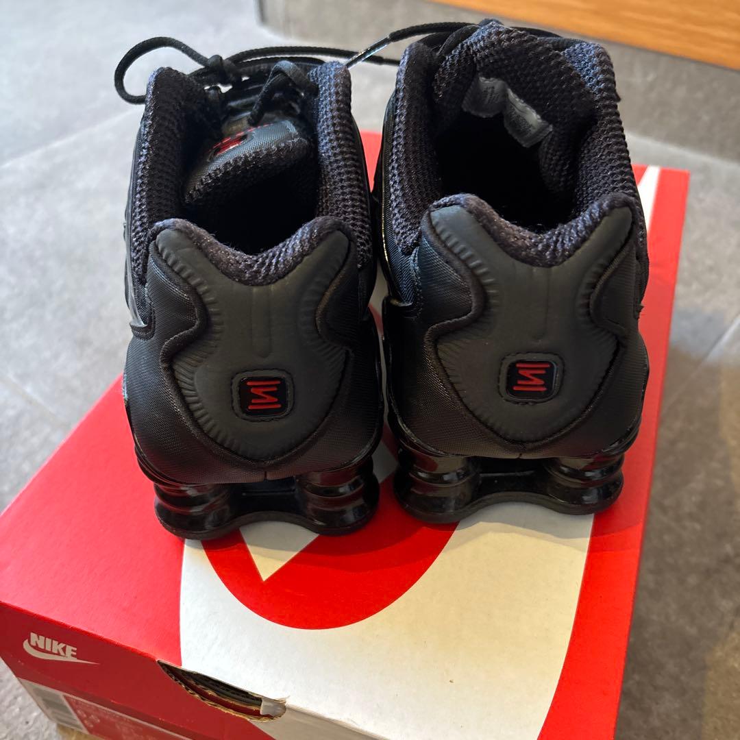 Nike Shox TL ブラックスニーカー　23.5cm ショックス